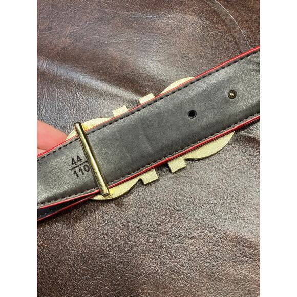 NWOT 🔥Salvatore Ferragamo Red Leather Belt with Gold Buckle - Picture 4 of 10